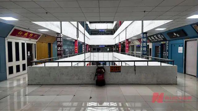 气下降商家经营分化 轻纺城：先拢市、再造市尊龙凯时ag旗舰厅网站柯桥纺织交易市场