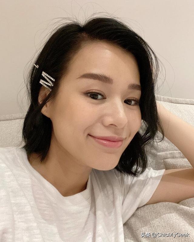 强小三”当年从会计师成香港小姐！z6尊龙·中国网站胡杏儿变“最(图9)
